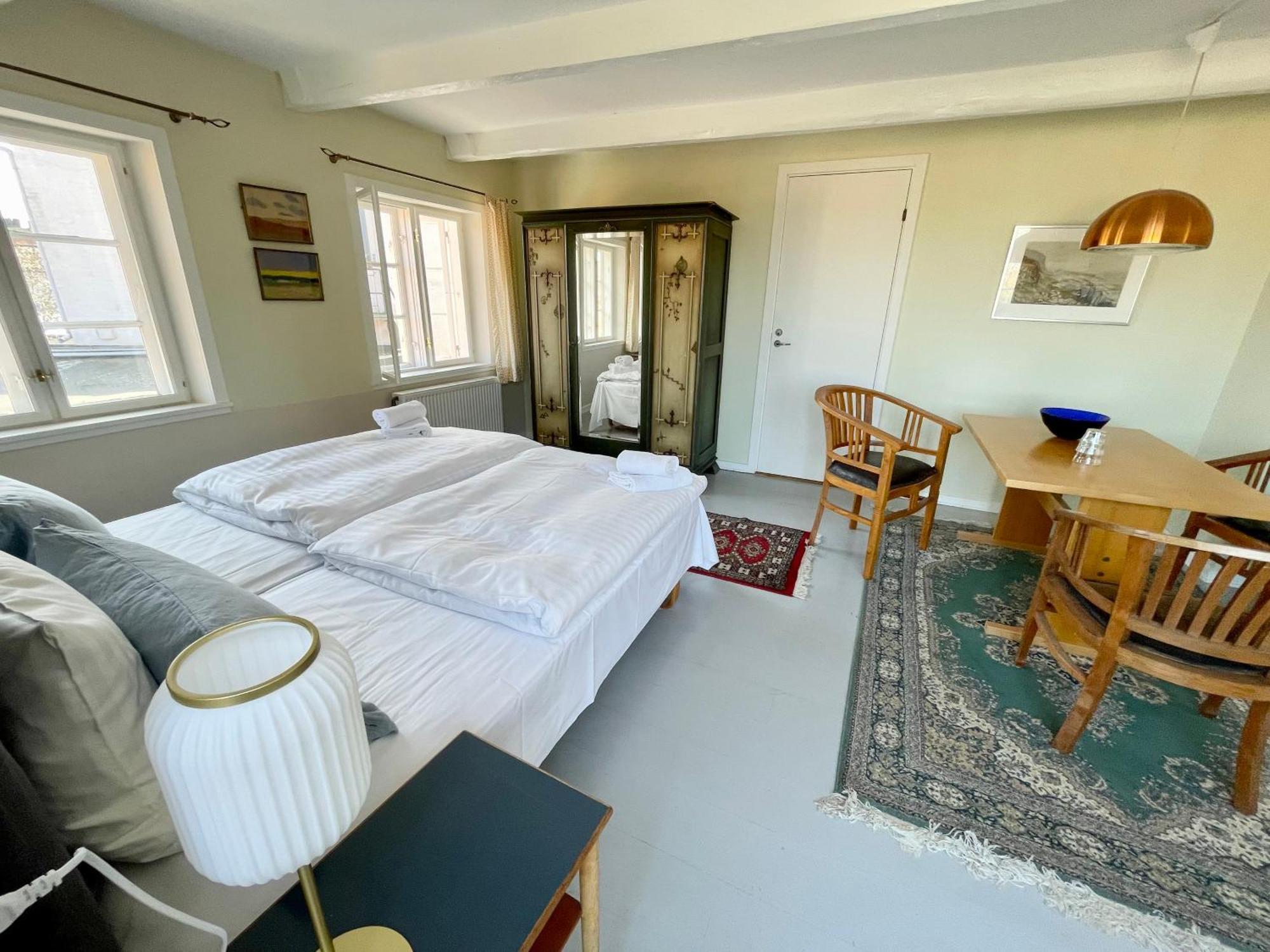 Jantzens Hotel Ґудем Екстер'єр фото